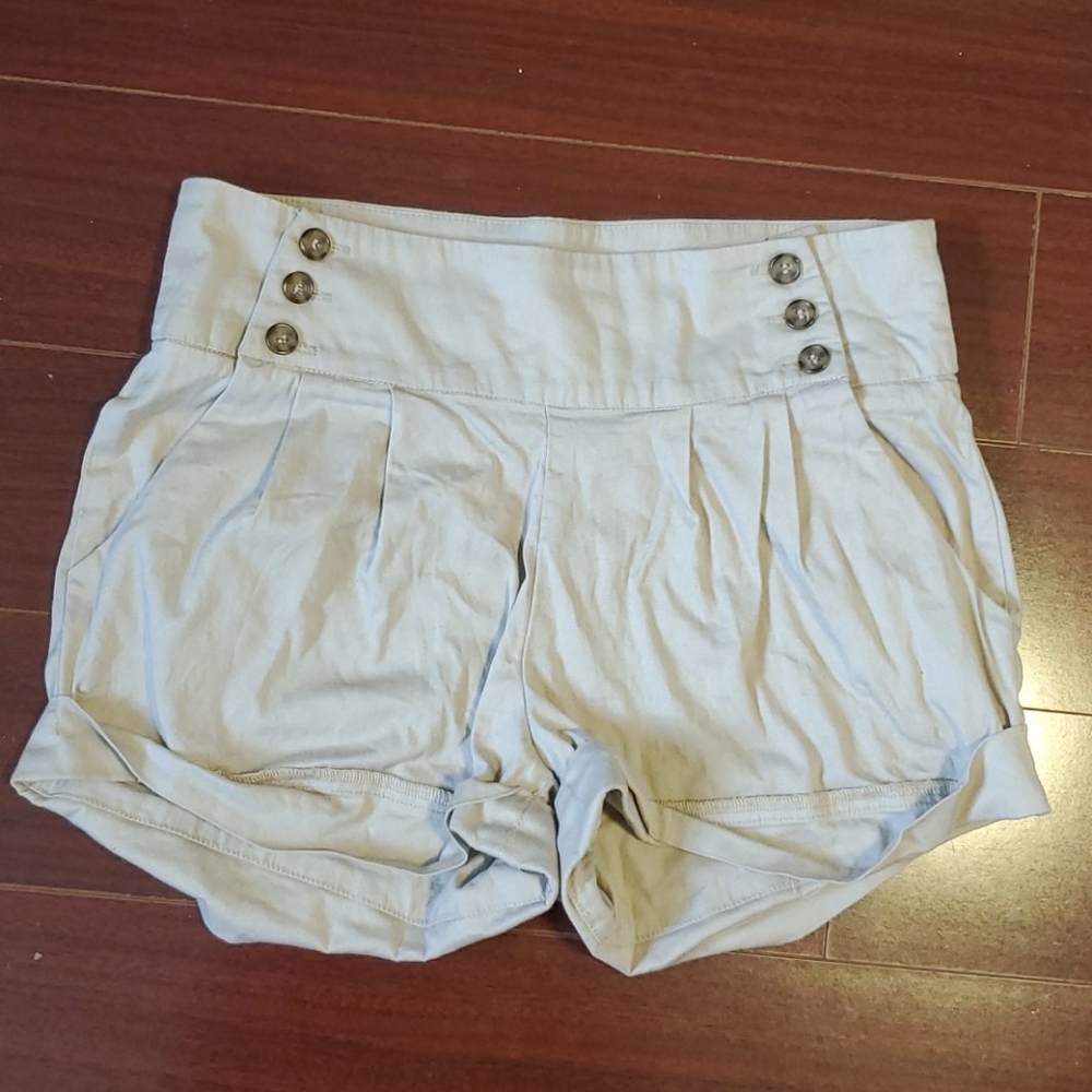 Love Culture Small Beige high waist shorts